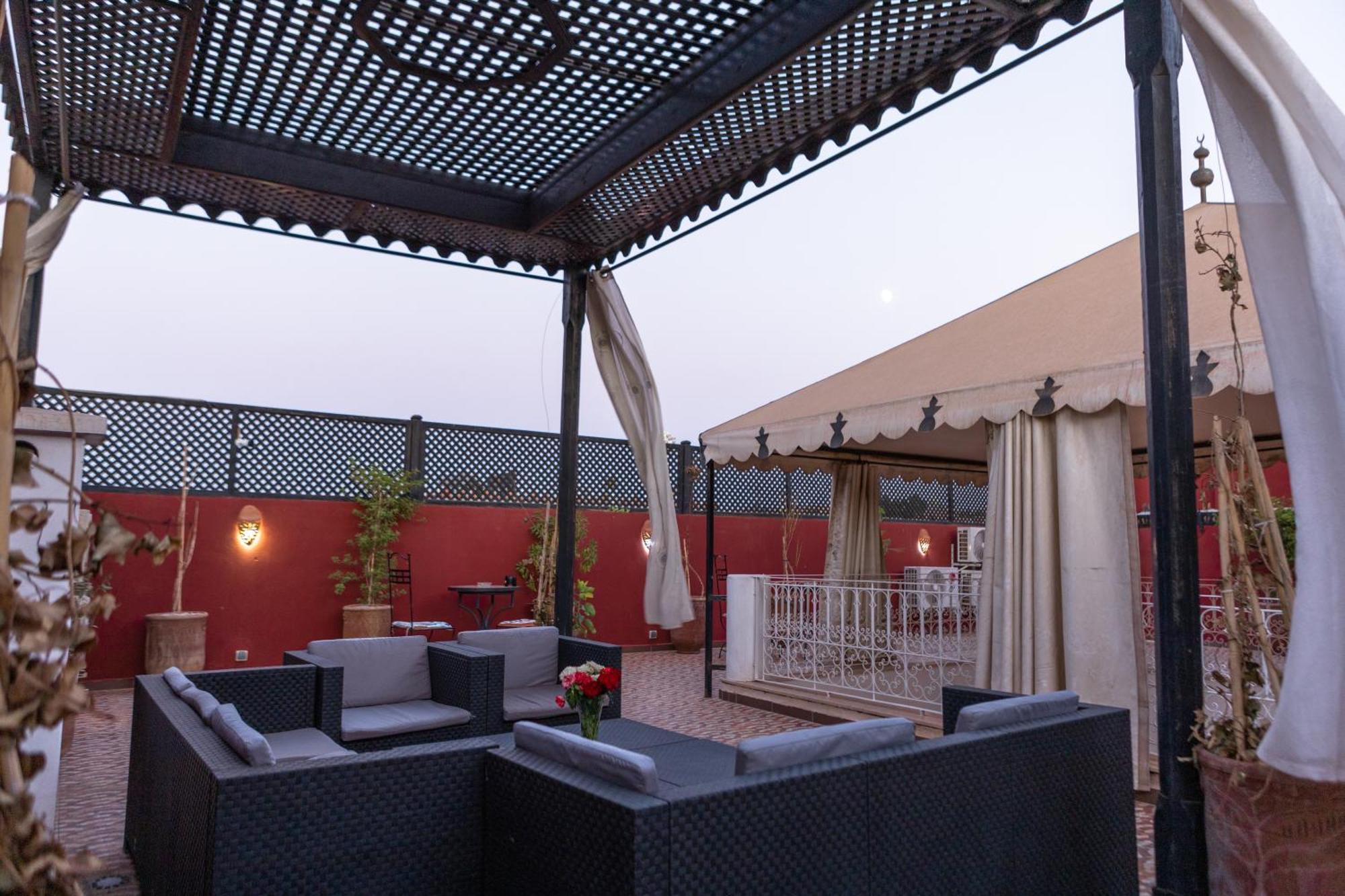 Riad Petite Rose Marrakesh Exterior photo